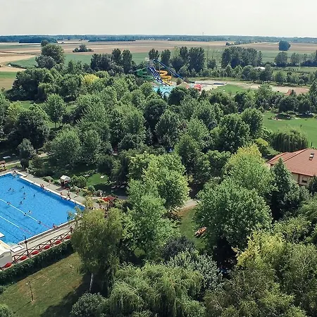 Termál Kemping Lipót